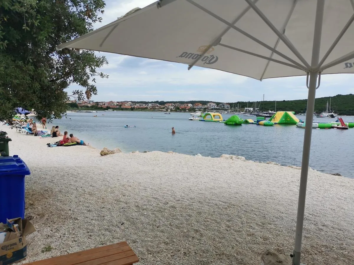 Romey Iikka Apartment Pula Croatia